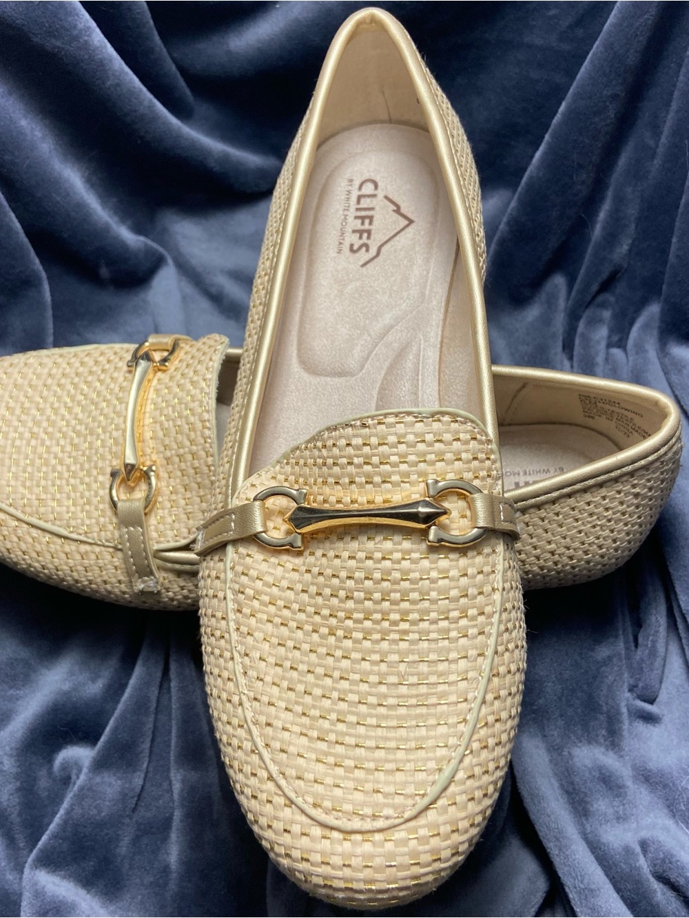 Cliffs by WHITE MOUNTAIN Women's Woven Tan Loafers with Gold Horsebit Glowing 6M